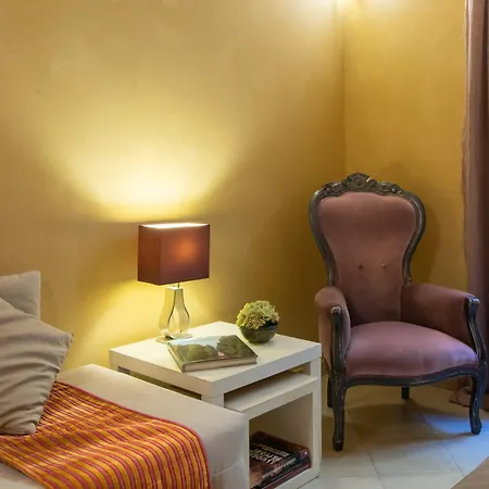 Cozy Hideaway In The Center Appartamento *
